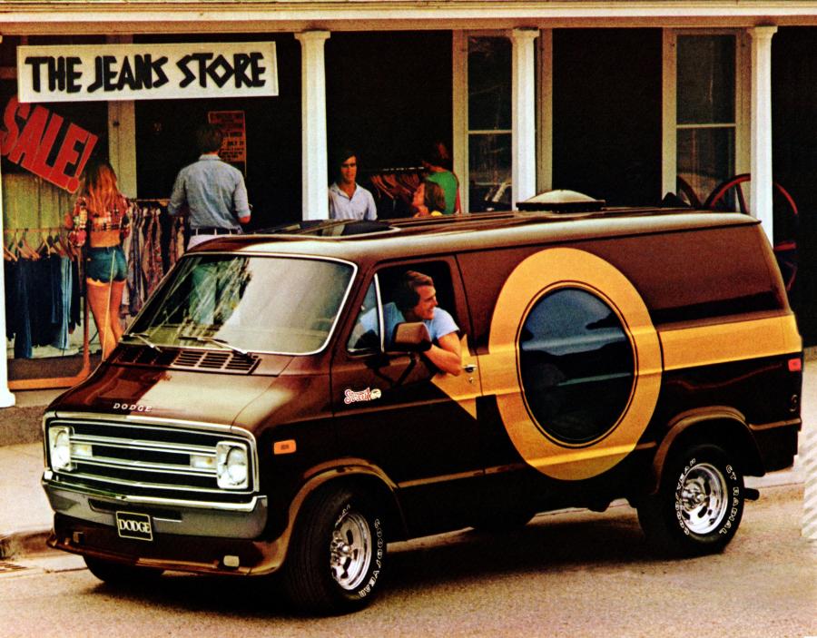  Dodge B100 Street Van 1976 года  (фото 8 из 8)